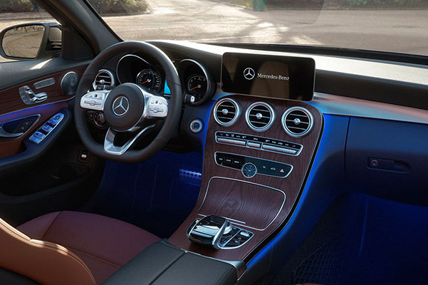 2019 Mercedes-Benz C 300 Interior & Technology
